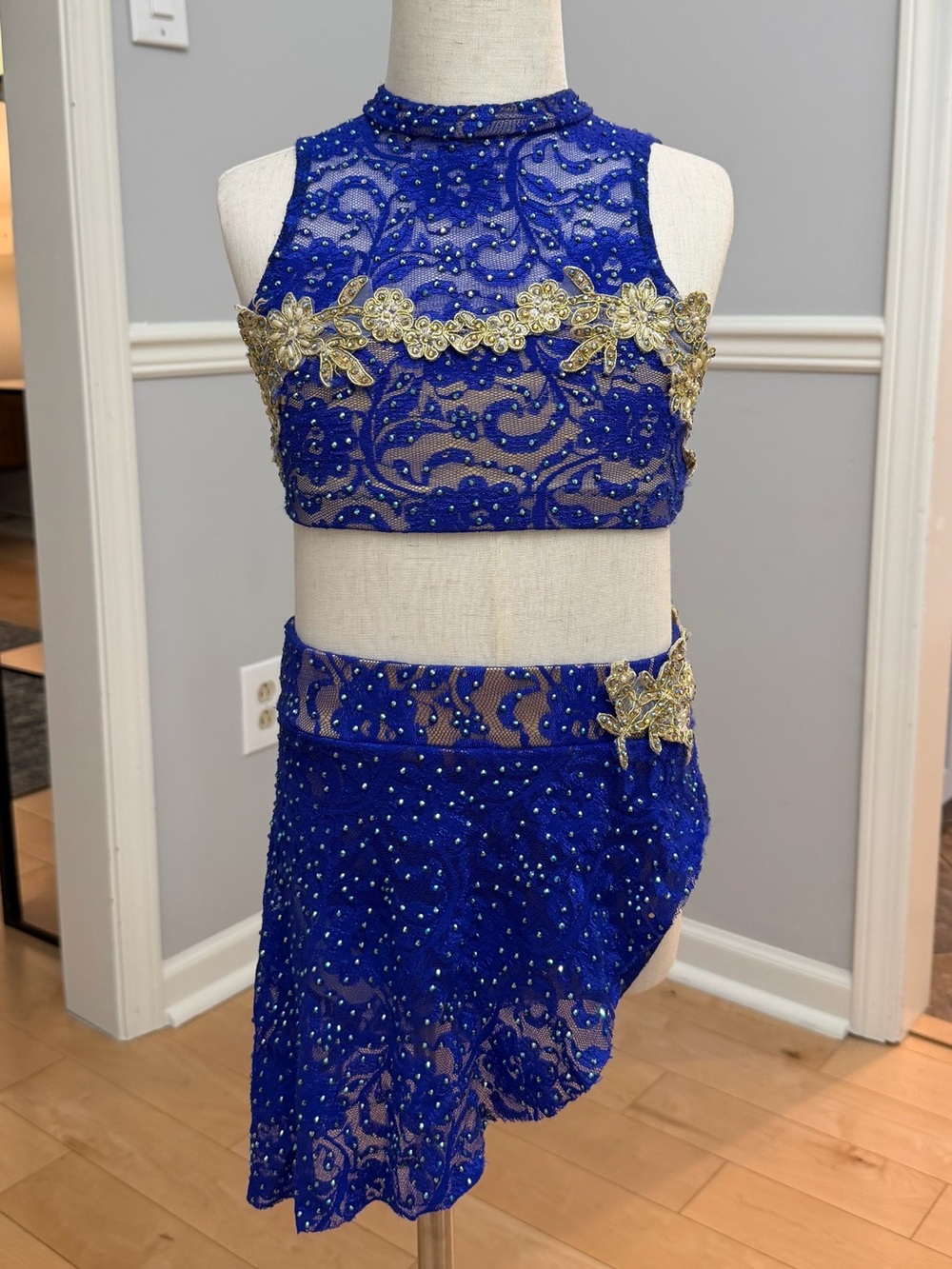 Blue lace costume CL